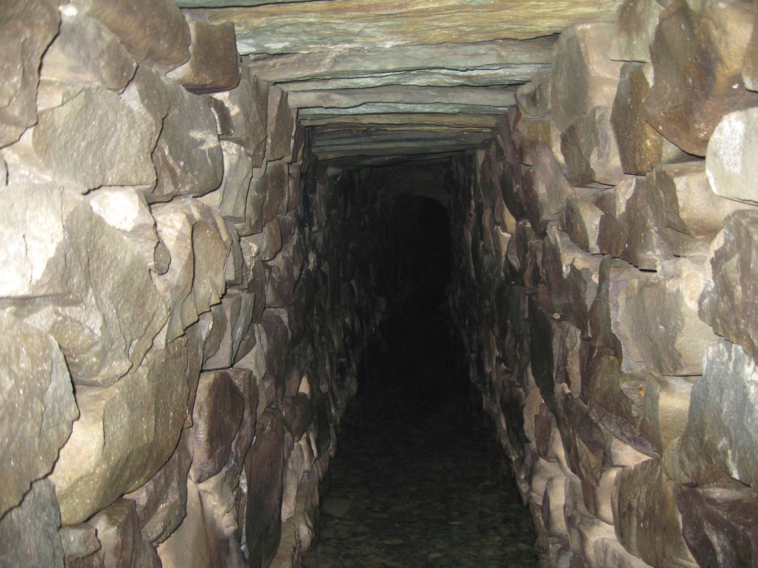 三村水渠隧道の画像1