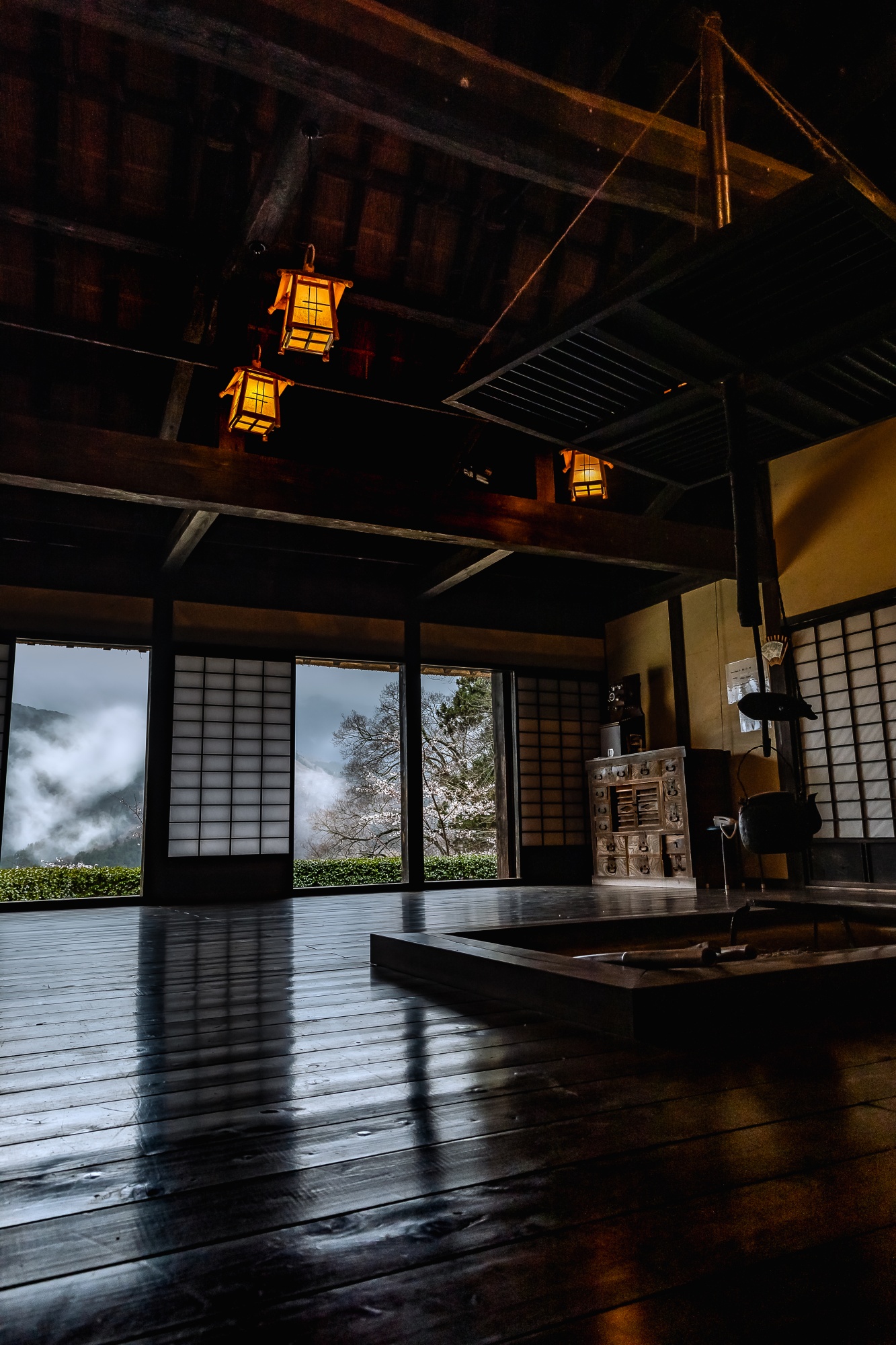 フィギ屋敷　画像確認 北方領土返還祈念のシンボル像「四島のかけ橋」｜観光情報｜根室市観光