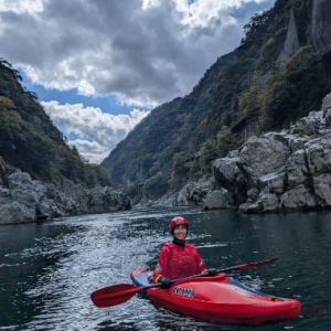 カヤック大好き ゲストハウス＆カヌーショップ コスモス | 大歩危祖谷ナビ＜三好市公式